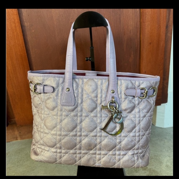 Customer appreciation entry win Dior! - Picture 1 of 1